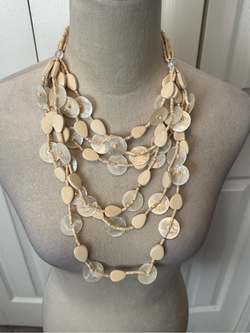 Multi-Strand Beige Shell Statement Necklace - - Picture 3 of 16